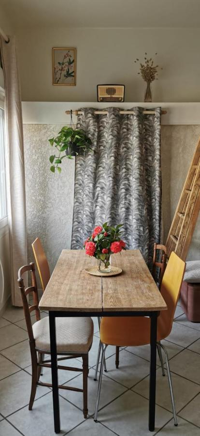 Chez Beroy Apartment Morlaas Екстериор снимка